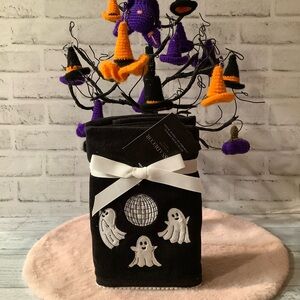 KASSADECOR Set Of 2 Disco Ghosts Hand Towels